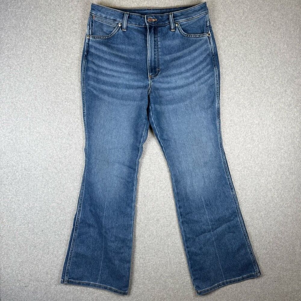 Wrangler Barbie 32x32 Boot Cut Denim Jeans Blue Zip Fly Pockets Stretch